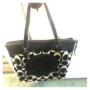 Shoulder bag